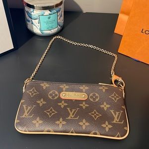 Like New. Louis Vuitton PochetteMilla MM Monogram